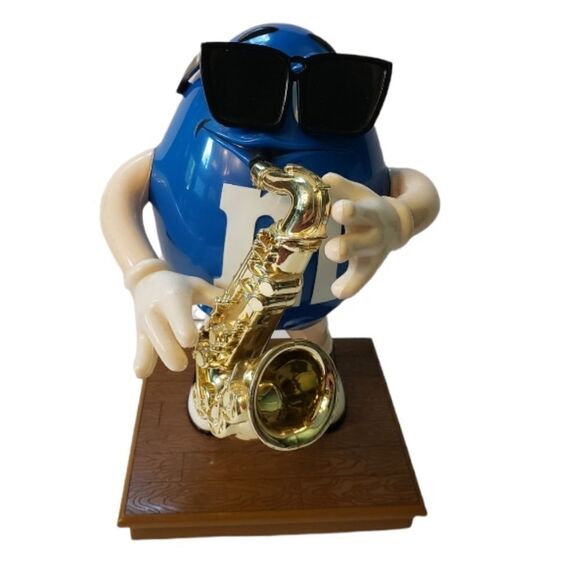 M&M Candy Dispensers - Picture 5 of 8